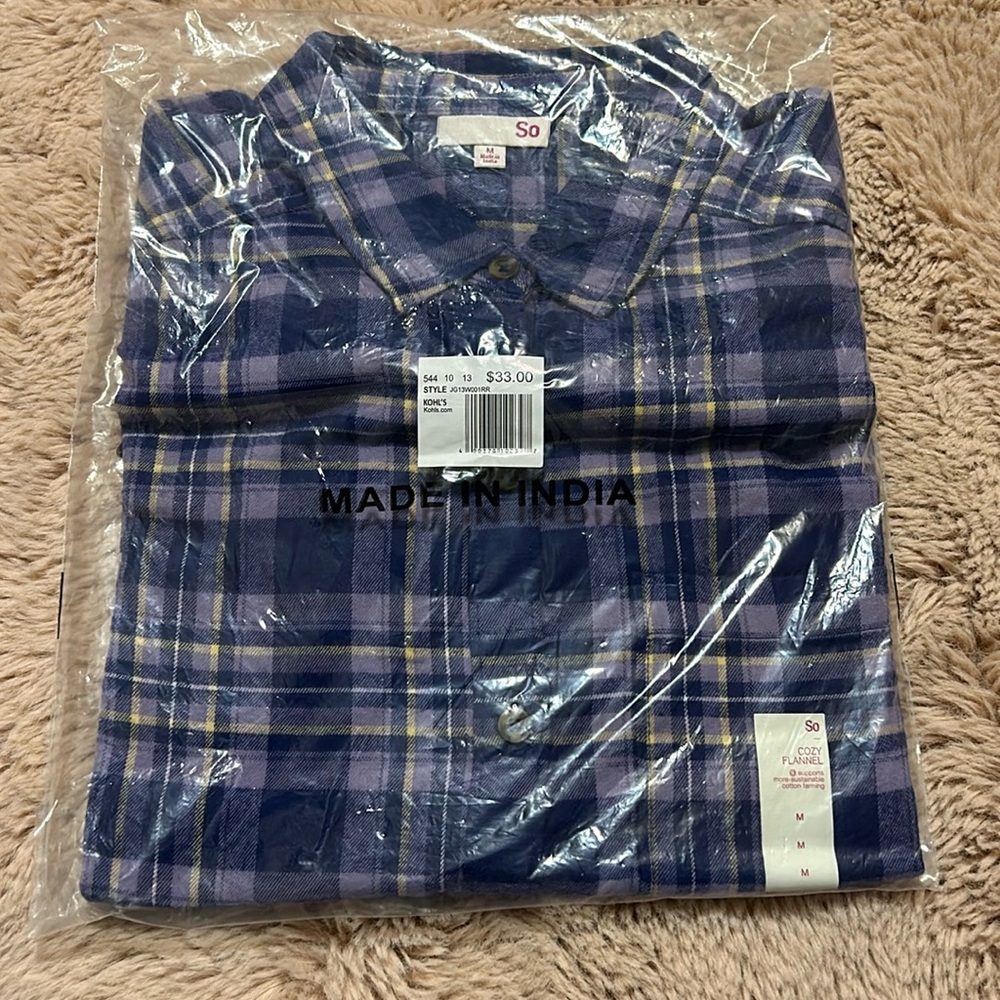 So Flannel. Size M. New with tags